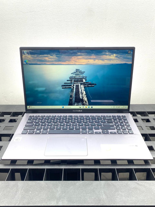 Laptop ASUS VivoBook F512J 15.6" Full HD Core i3-1005G1 12GB RAM 512GB SSD WIN 11 c/ cargador