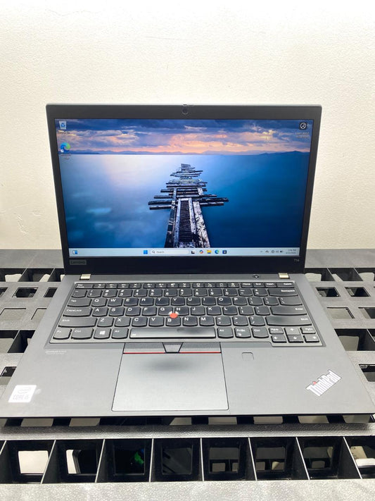 Laptop Lenovo ThinkPad T14 14" 1920x1080 (FHD) Core i5-10210U 16GB RAM DDR4 256GB NVMe SSD WINDOWS 11 PRO c/ cargador