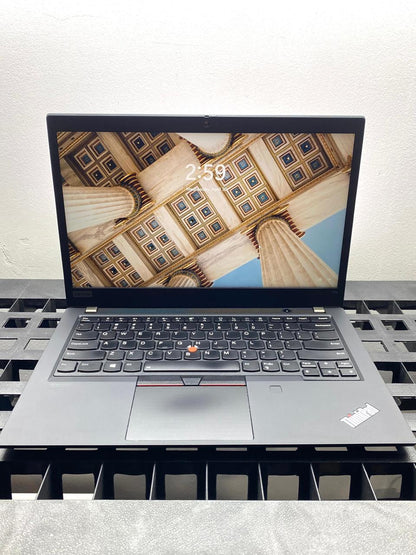 Laptop Lenovo ThinkPad T14 14" 1920x1080 (FHD) Core i5-10210U 16GB RAM DDR4 256GB NVMe SSD WINDOWS 11 PRO c/ cargador