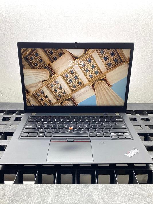 Laptop Lenovo ThinkPad T14 14" 1920x1080 (FHD) Core i5-10210U 16GB RAM DDR4 256GB NVMe SSD WINDOWS 11 PRO c/ cargador