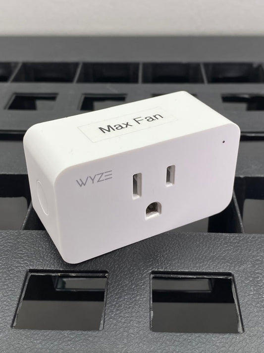 Enchufe Inteligente Wyze Plug WLPP1 Wi-Fi Compatible con Alexa y Google