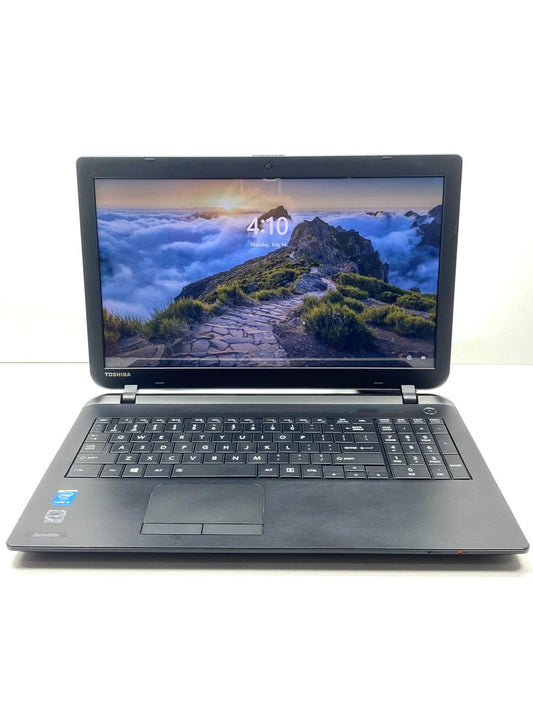 Laptop Toshiba Satellite C55-B5356 15.6" 1366x768 (HD) Core i5-4210U 16GB RAM DDR3L 512GB SSD WINDOWS 11 PRO c/ cargador