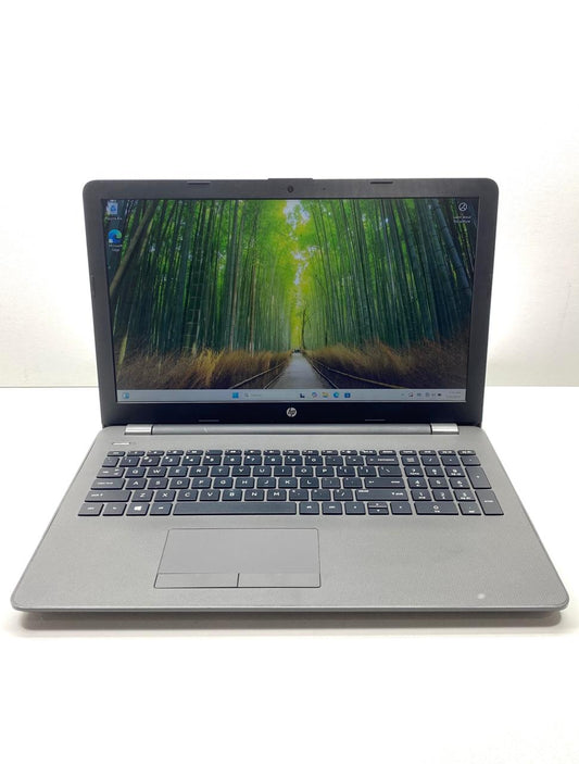 Laptop HP 255 G6 A6-9220 15.6" 1366x768 (HD) A6-9220 16GB RAM DDR4 275GB SSD WINDOWS 11 HOME c/ cargador