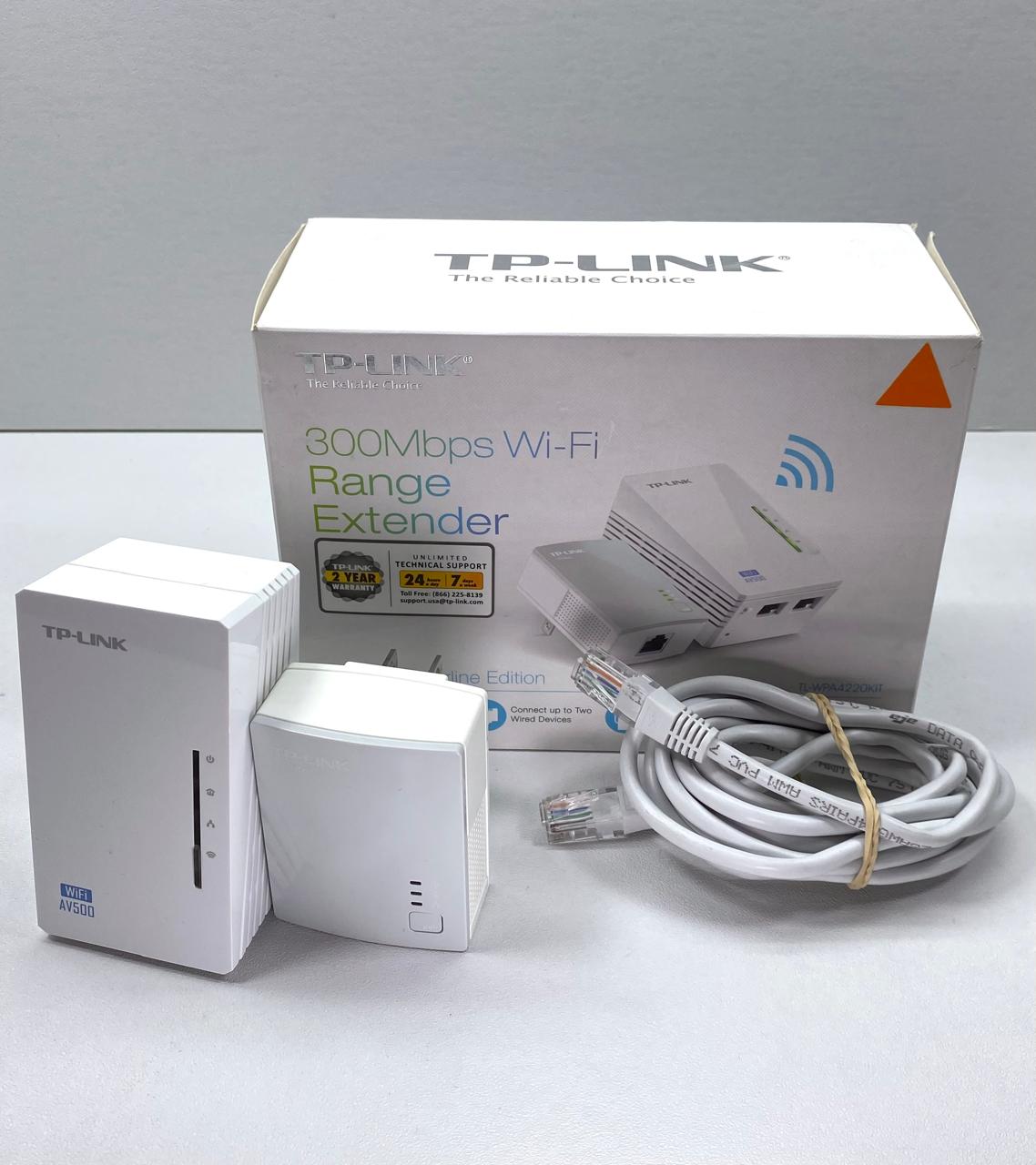 Kit Extensores Wi-Fi: TP-Link Extensor Wi-Fi AV500 Powerline TL-WPA4220KIT c/ Caja