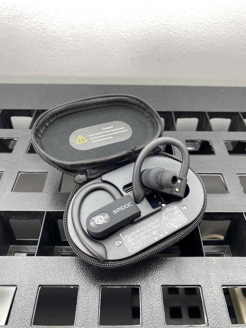 Auriculares Bluetooth Spidoc Pro 3 con Estuche de Carga y Micrófono