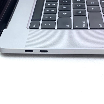 Laptop Apple MacBook Pro 2019 16" 3072x1920 Core i9-9880H 16GB RAM 1TB SSD macOS Sequoia c/ cargador