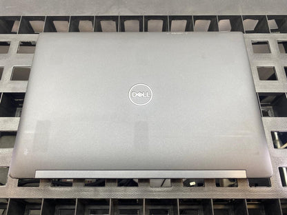 Laptop Dell Latitude 7390 13.3" Core i5-8250U 16GB RAM 256GB M.2 SSD WINDOWS 11 PRO c/cargador