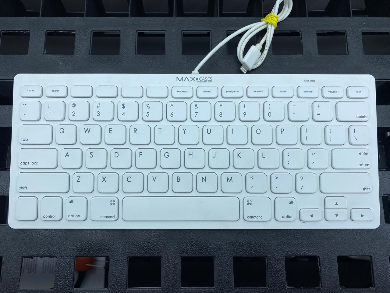 MAXCases PM53333B Teclado Compacto para Dispositivos Apple